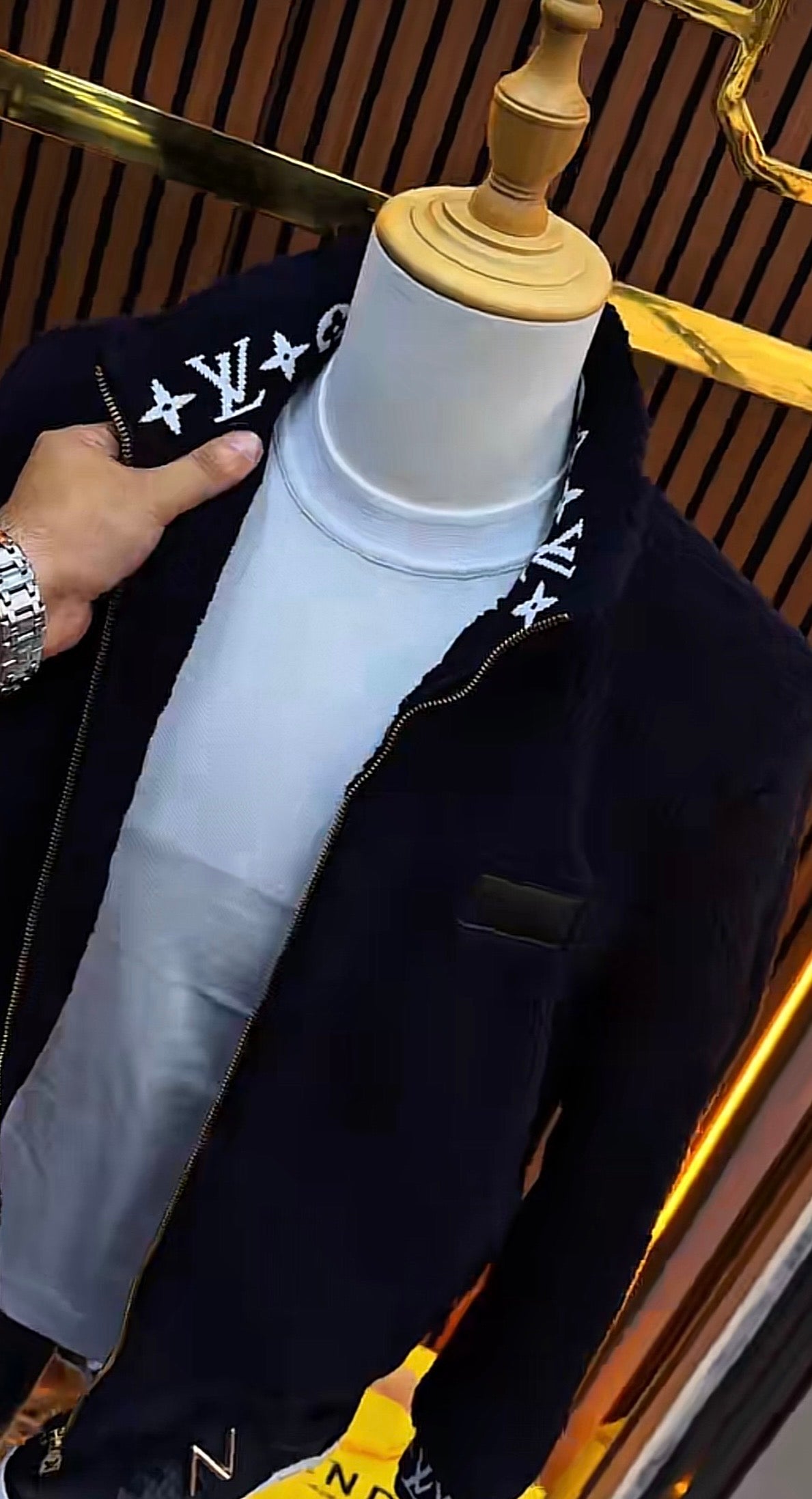 LOUIS V : COLLECTION JACKET